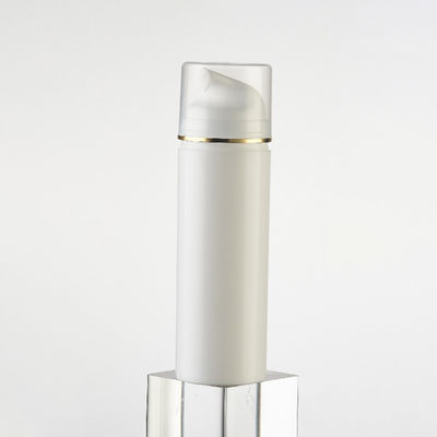 কাস্টমাইজড প্লাস্টিক পিপি বায়ুহীন বোতল উচ্চতর সংরক্ষণ এবং 100% পণ্য ইভাকুয়েশন জন্য বর্গাকার নকশা সঙ্গে