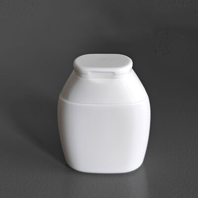 ফ্লিপ টপ ক্যাপ ডিজাইন 40ml 60ml HDPE প্রসাধনী বোতল শ্যাম্পু এবং স্কিন কেয়ারের জন্য কাস্টমাইজযোগ্য আকার সহ
