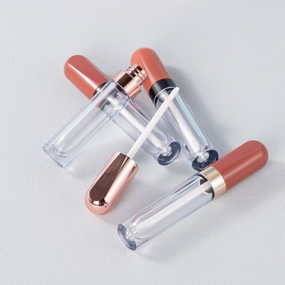 প্লাস্টিক বৃত্তাকার 4.5ml ঠোঁট গ্লেজ টিউব electroplating রিং রঙ কাস্টমাইজ করা যাবে