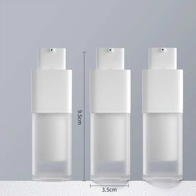 ৩০ মিলি, ৫০ মিলি প্লাস্টিক পিপি বর্গক্ষেত্র এয়ারলেস বোতল পাম্প সহ