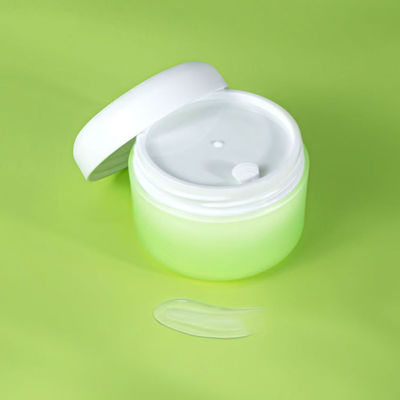 Matt PP Plastic Round Cosmetic Jar with Branding Canvas and Complete Product Accessibility