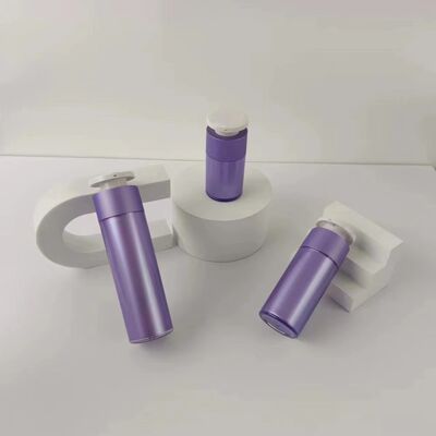 কসমেটিক লশনের জন্য কাস্টমাইজড সিল্কস্ক্রিন প্রিন্ট এবং লিকপ্রুফ ডিজাইনের সাথে হার্ট ফর্ম অ্যাক্রিলিক এয়ারলেস পাম্প বোতল