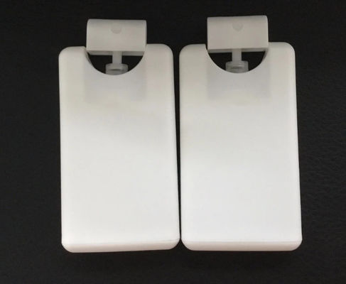 সাদা রঙের পারফিউম পাম্প স্প্রেয়ার 20 মিলি প্লাস্টিকের ক্রেডিট কার্ড স্প্রে বোতল